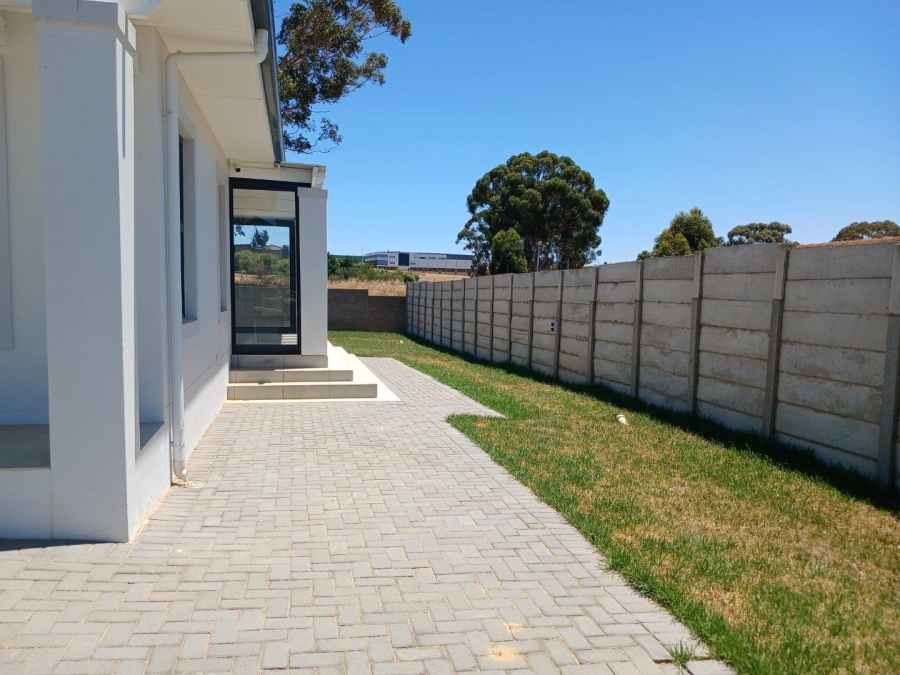 3 Bedroom Property for Sale in Tafelzicht Western Cape